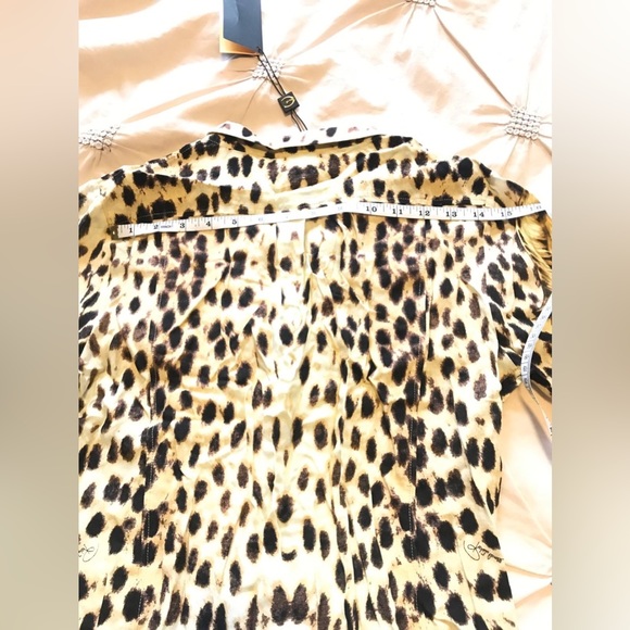 Just Cavalli animal print button down shirt. NWT in size M. - Picture 9 of 16